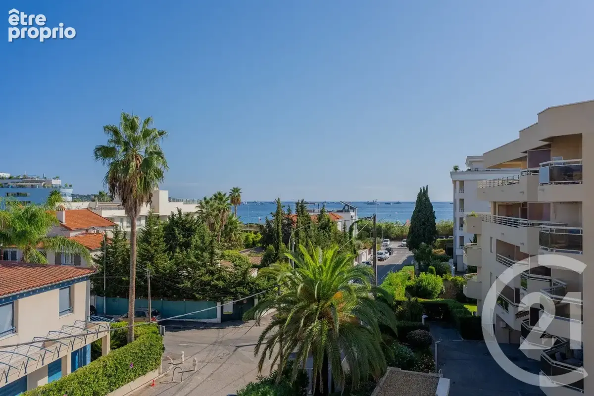 Appartement 2 pièces 56 m² à vendre à Antibes (06160) - photo 2