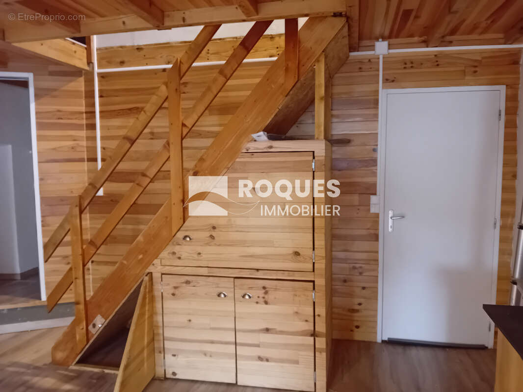 maison rénovée  T3 de village à Lanuéjols (30750) - photo 8