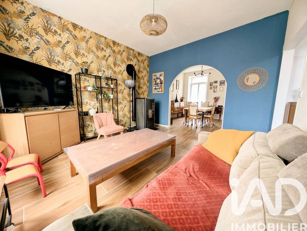 Photo 1 - Maison à SAINT-SULPICE-LAURIERE