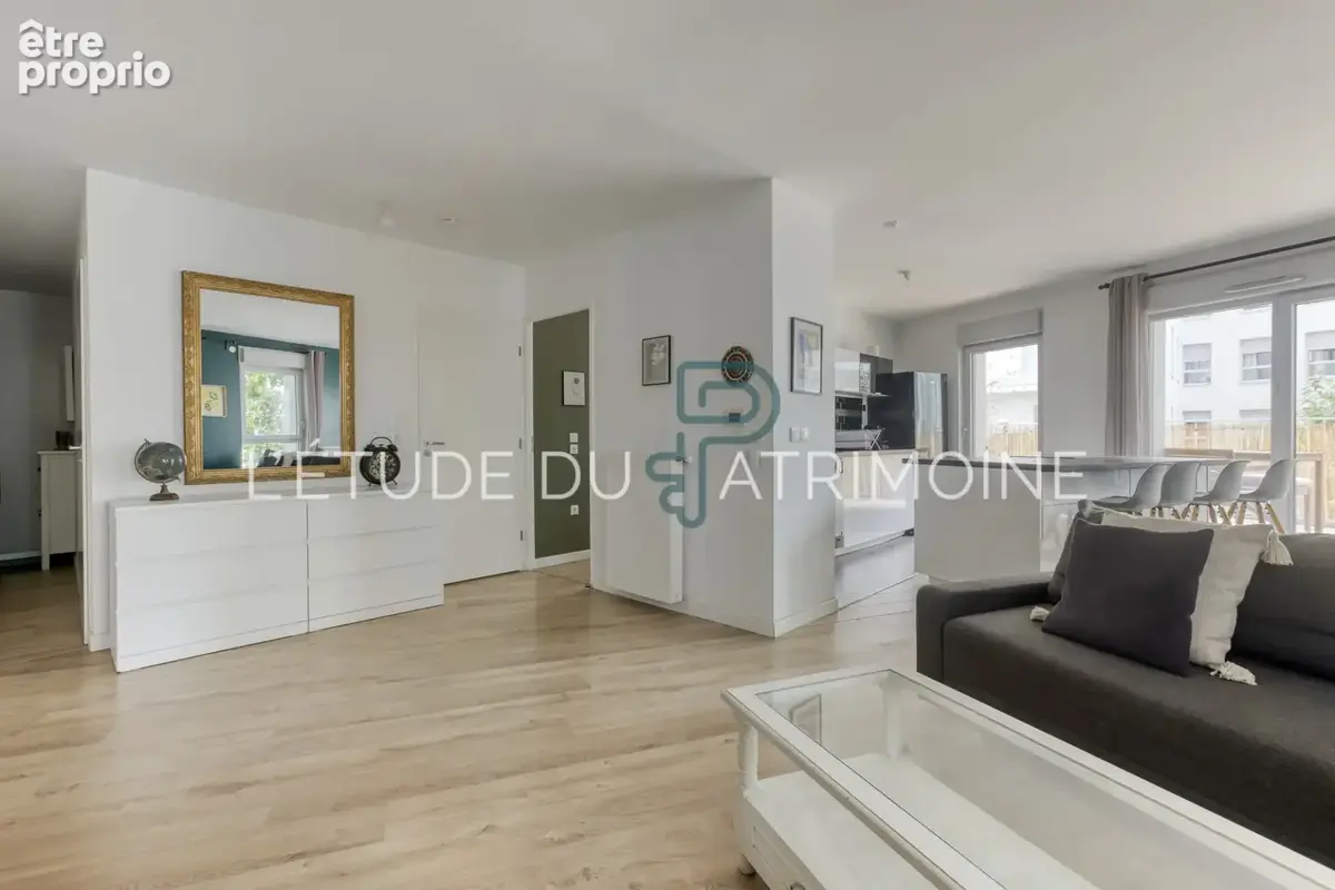 Appartement à NANTERRE