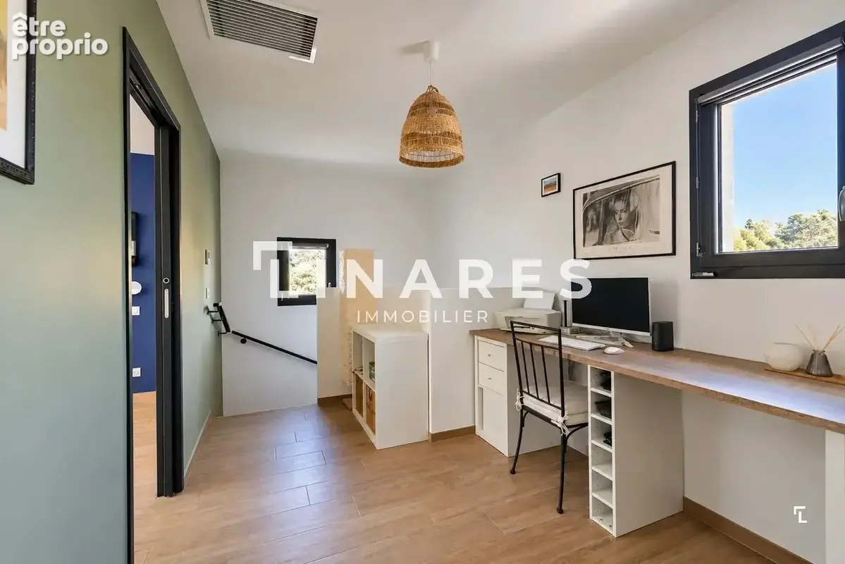LA PREMIUM - Villa de 147m² - Piscine - Garage - Carport - Parcelle de 1006m² - 13400 Aubagne Les Fenestrelles - photo 23