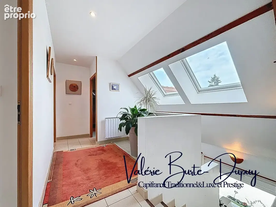 St Denis en Val à 10 min d'Orléans centre, à vendre  Maison de 2003 190m2 5 chambres avec jardin arboré de 1800m2, garage attena - photo 22