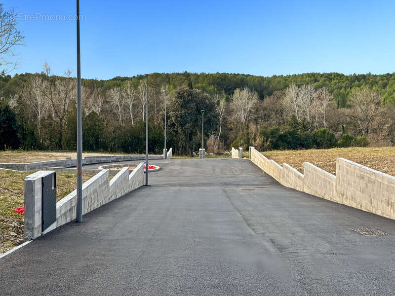Terrain à MONTFERRIER-SUR-LEZ