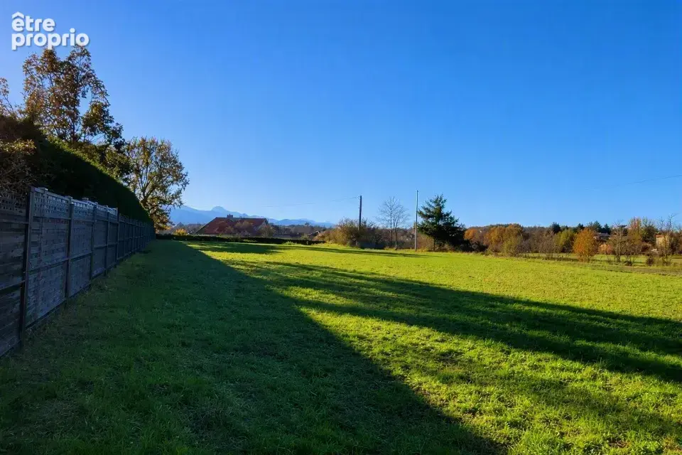 Terrain à MONTREJEAU