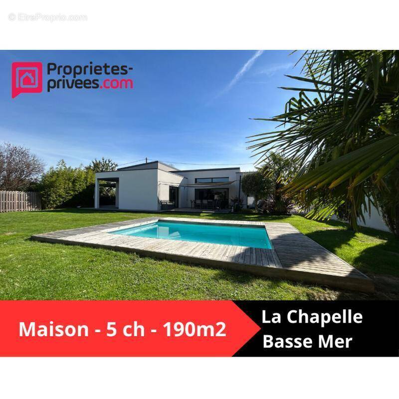 Maison à LA CHAPELLE-BASSE-MER