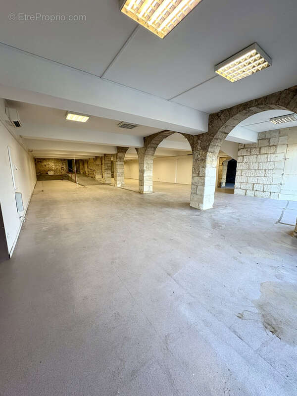 Commerce à LIBOURNE