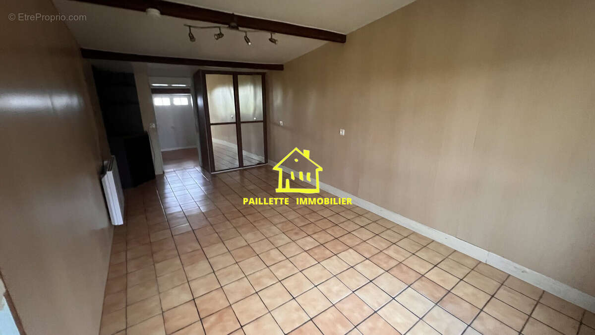 Maison à GONNEVILLE-LA-MALLET