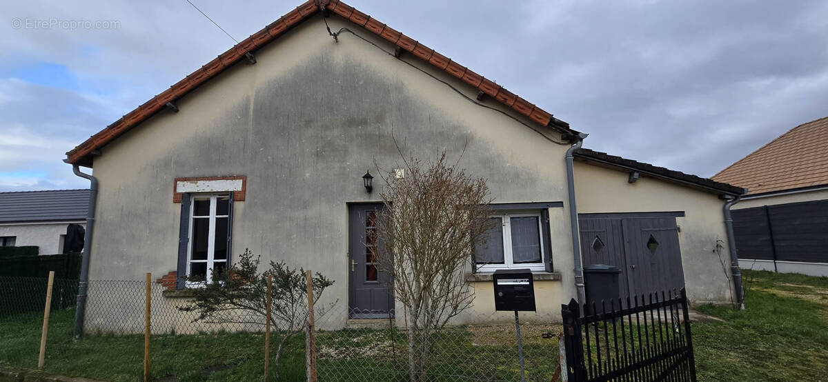 Maison à SAINT-MARCEL