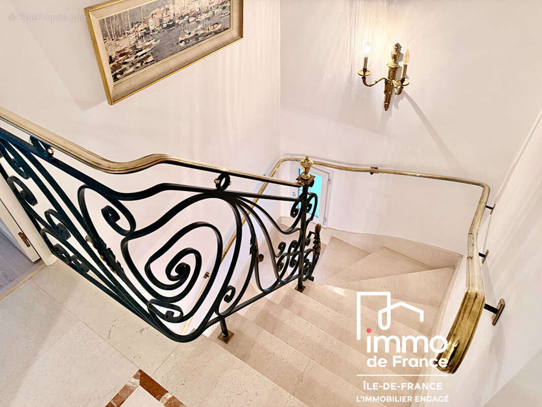 Maison à L'ETANG-LA-VILLE