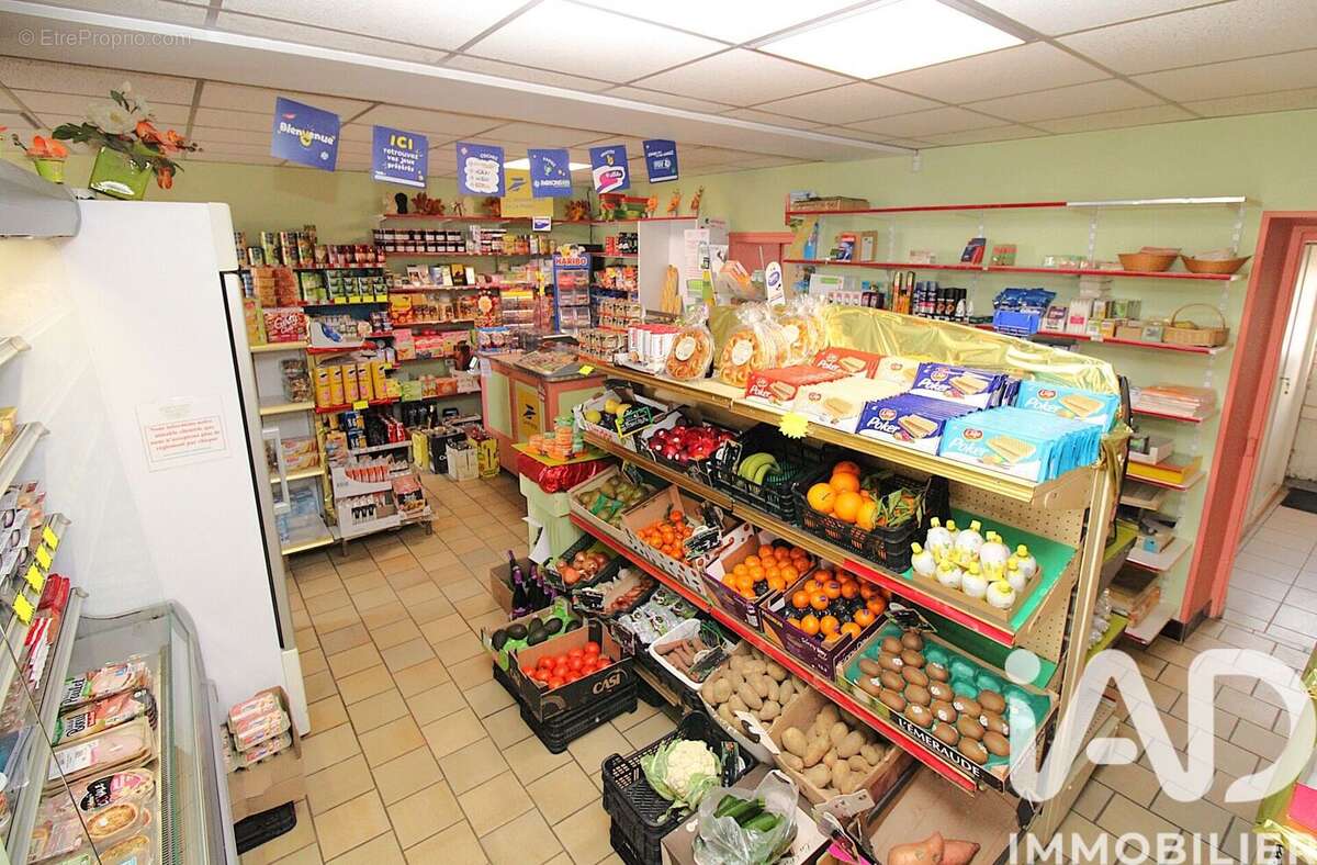 Photo 3 - Commerce à VILLERMAIN