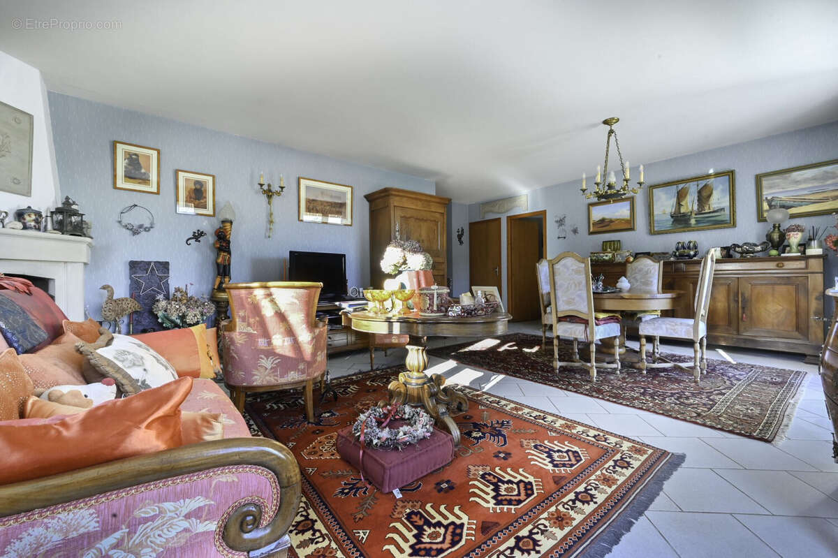 Maison à JONZAC