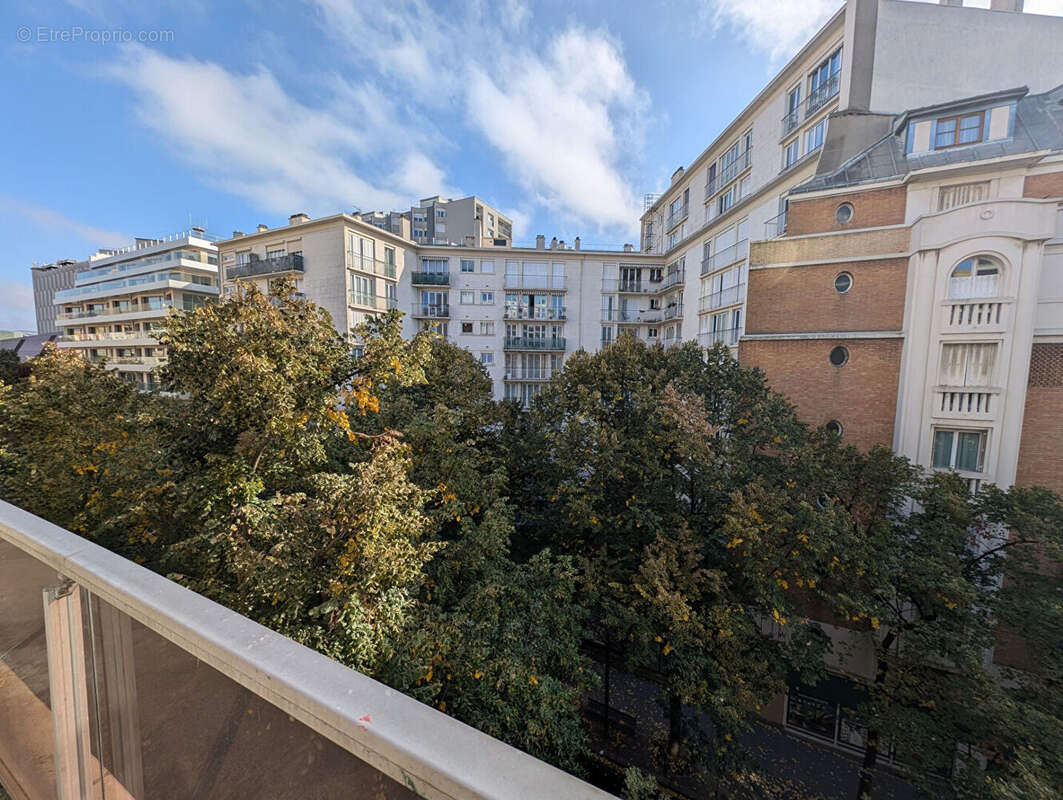 Appartement à PARIS-20E