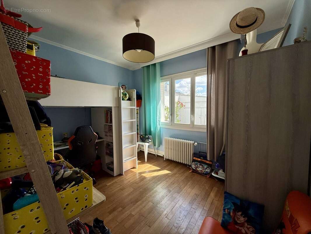 Maison 156 m² à Fleury-Les-Aubrais  - photo 6