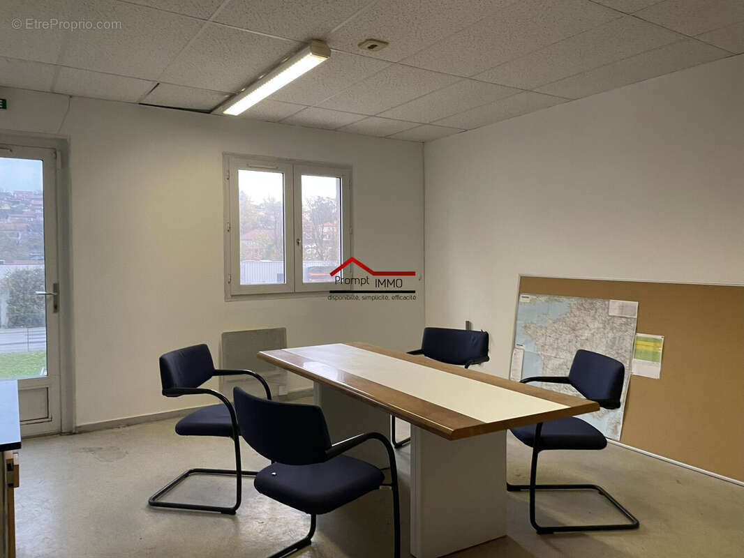 Commerce à PONTCHARRA-SUR-TURDINE