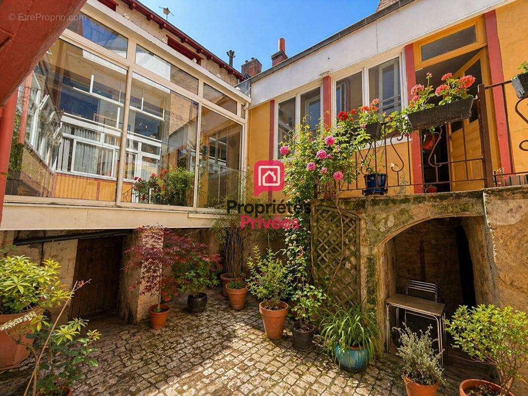 Maison à CHINON