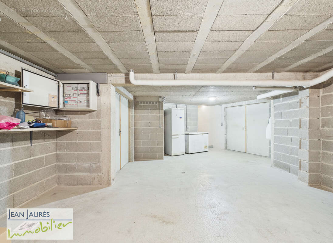 Propriété de caractère avec piscine   280 m2 de confort et de séréni - photo 18