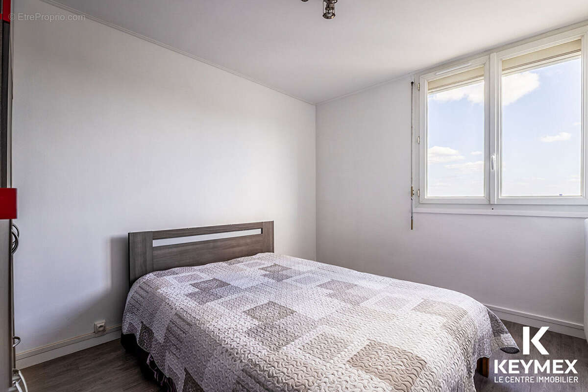 BEAUVAIS - Appartement 4 pièces avec balcon, cave et parc avec jeux pour enfants - photo 6