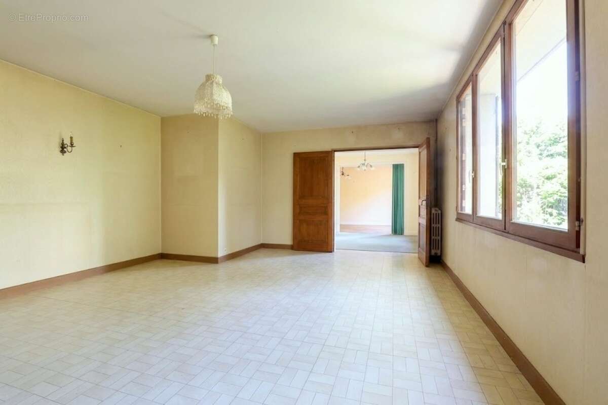Maison de 144 m² à vendre. 8 pièces dont 5 chambres située coteaux est d'EPERNAY (51) - photo 26