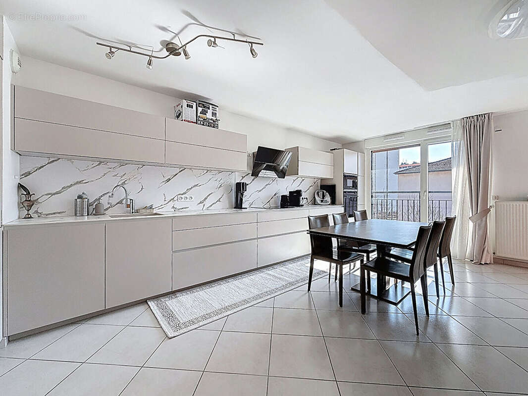 Appartement à ANNECY-LE-VIEUX