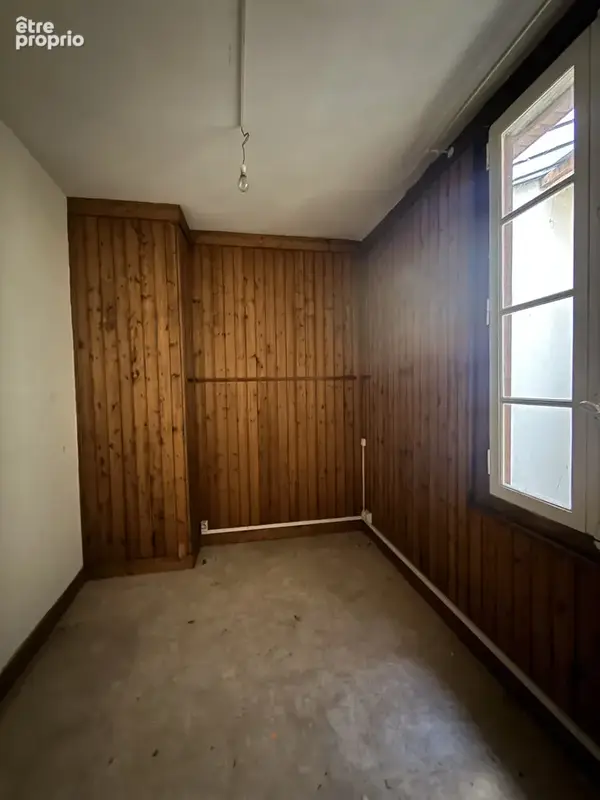 Immeuble à rénover avec patio intérieur et garage - photo 15