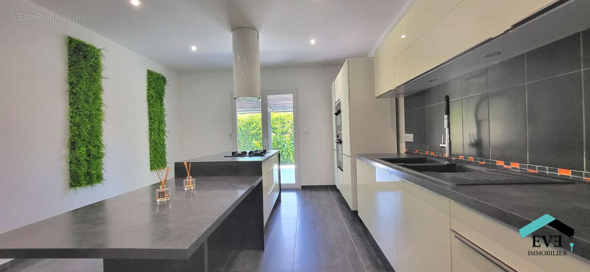 Maison Anjou 6 pièce(s) 140 m2 - photo 8