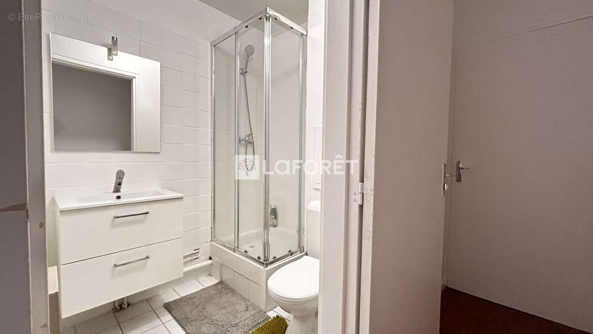 Appartement à PARIS-20E