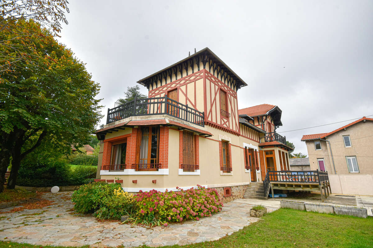 Maison à BRIOUDE