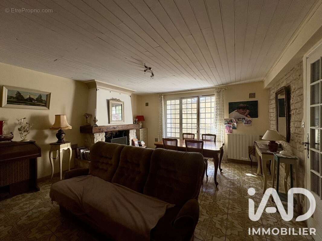 Maison 118 m² à Saint-Andre-Et-Appelles  - photo 7