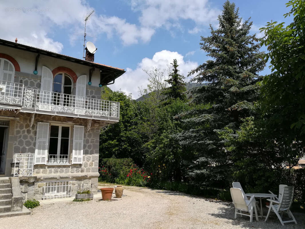 Maison à LUCERAM