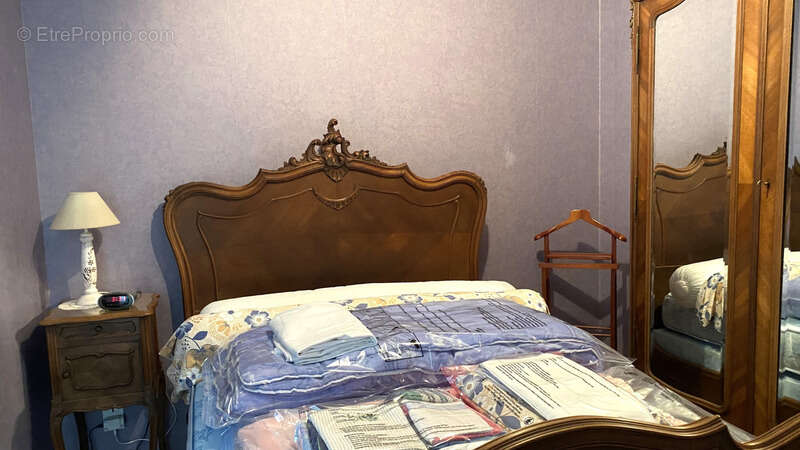 Maison à CHATEL-GERARD