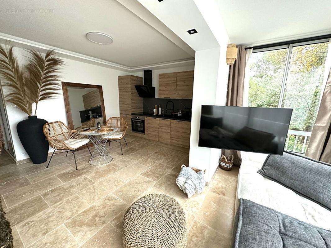 Appartement à SANARY-SUR-MER