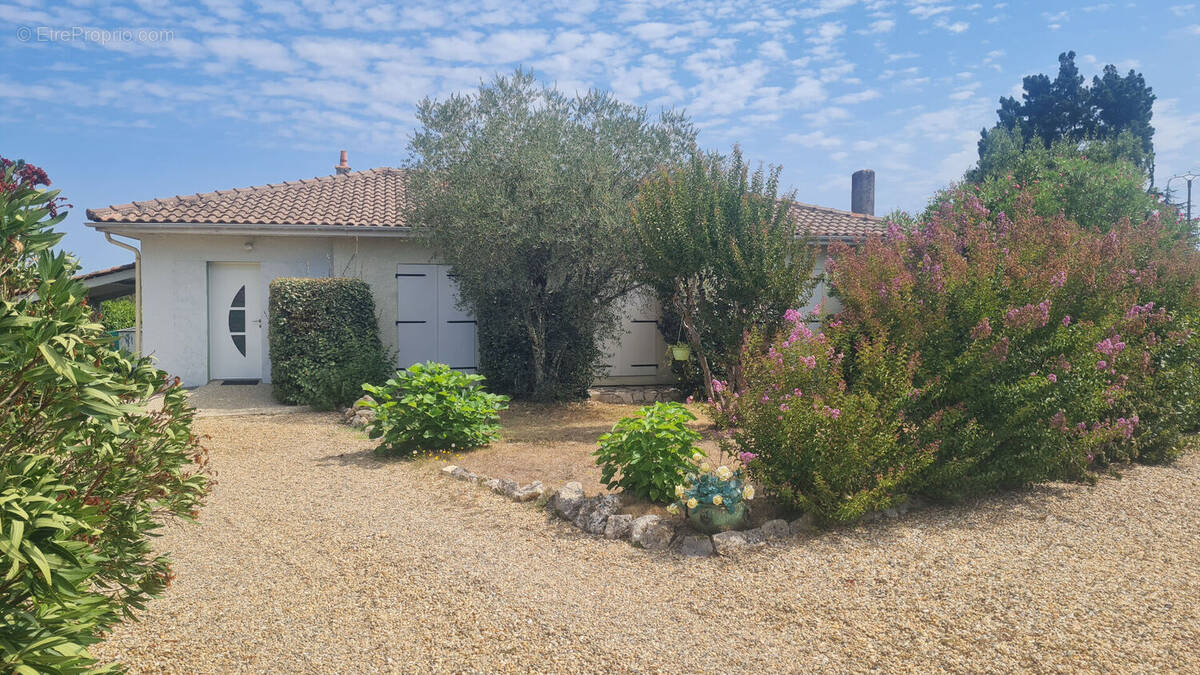 Maison à SAINT-SULPICE-ET-CAMEYRAC