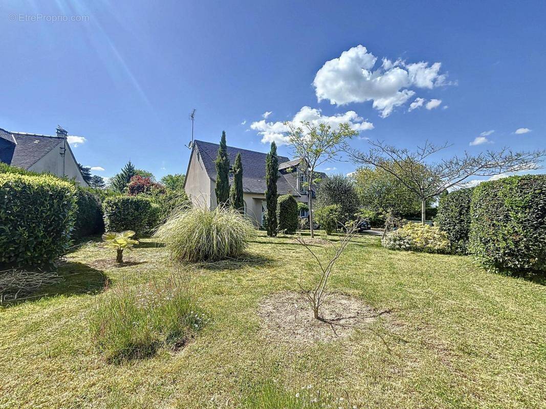 Maison à MONTLOUIS-SUR-LOIRE