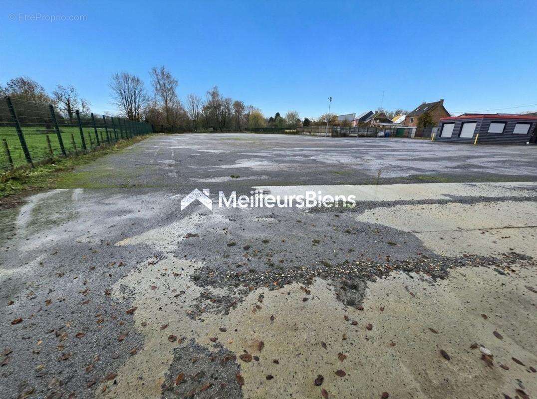 Terrain à LA LONGUEVILLE