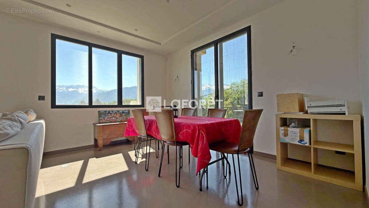 Appartement 5 pièces lumineux à vendre à Mercury - Rare sur le marché ! - photo 5
