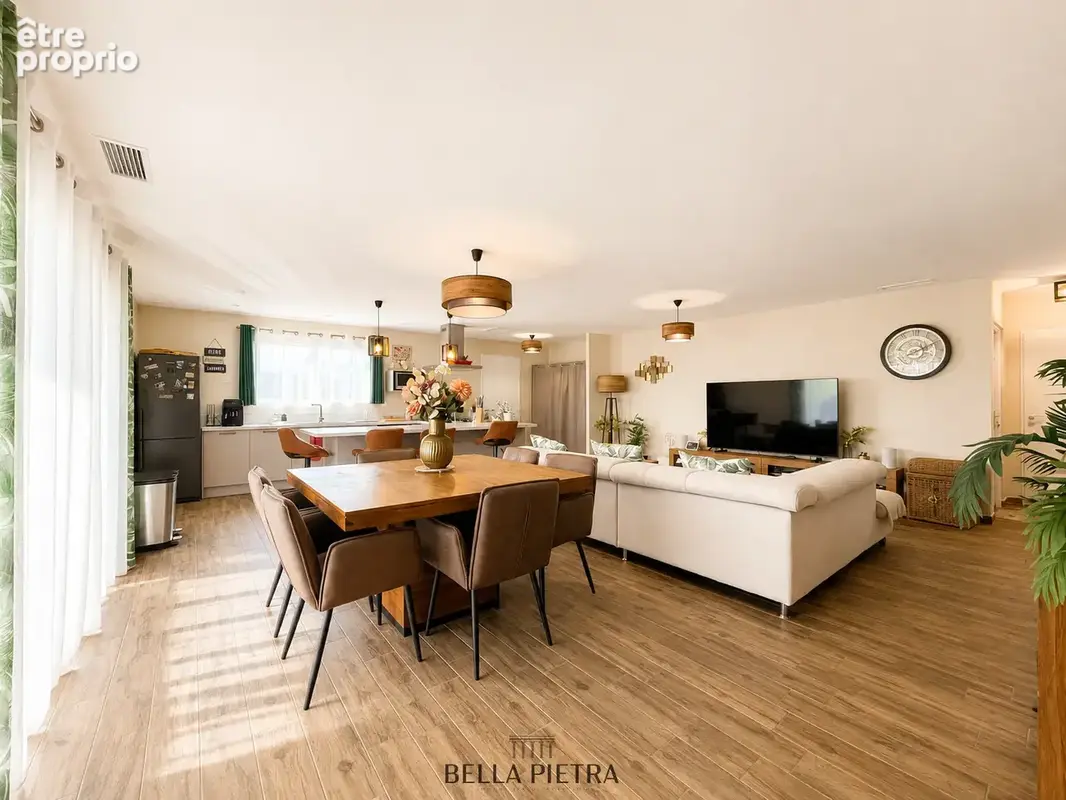 Maison 4 pièces 100 m² à vendre à Sommieres (30250) - photo 2