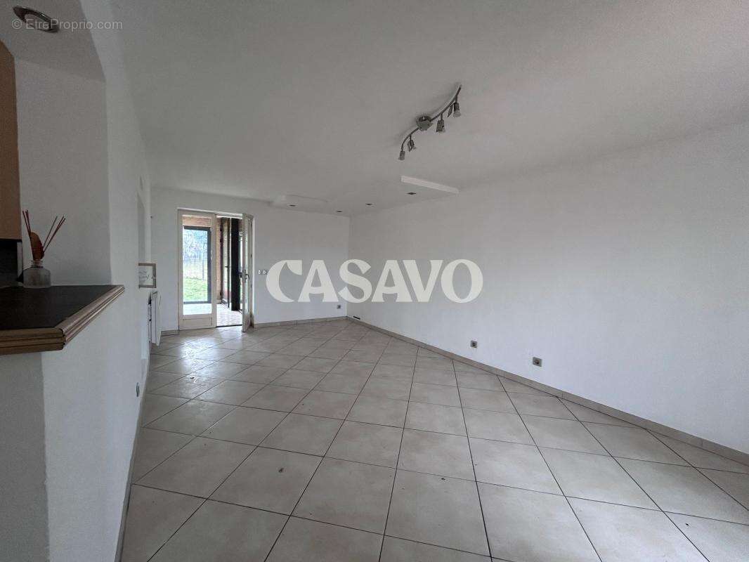 Appartement à ARTAS