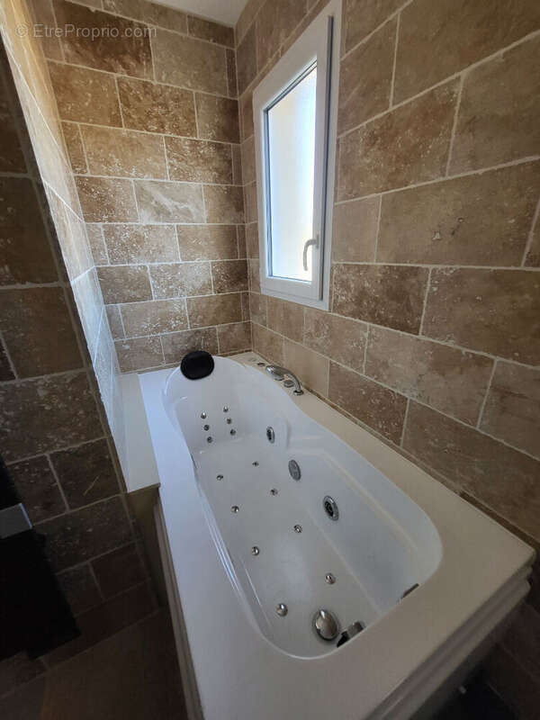 Maison à SAINT-MICHEL-L'OBSERVATOIRE