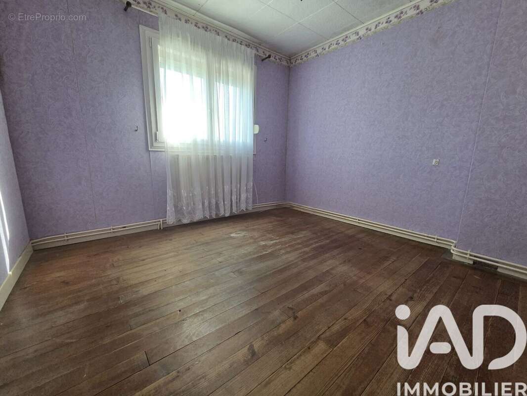 Photo 6 - Maison à ETRUN