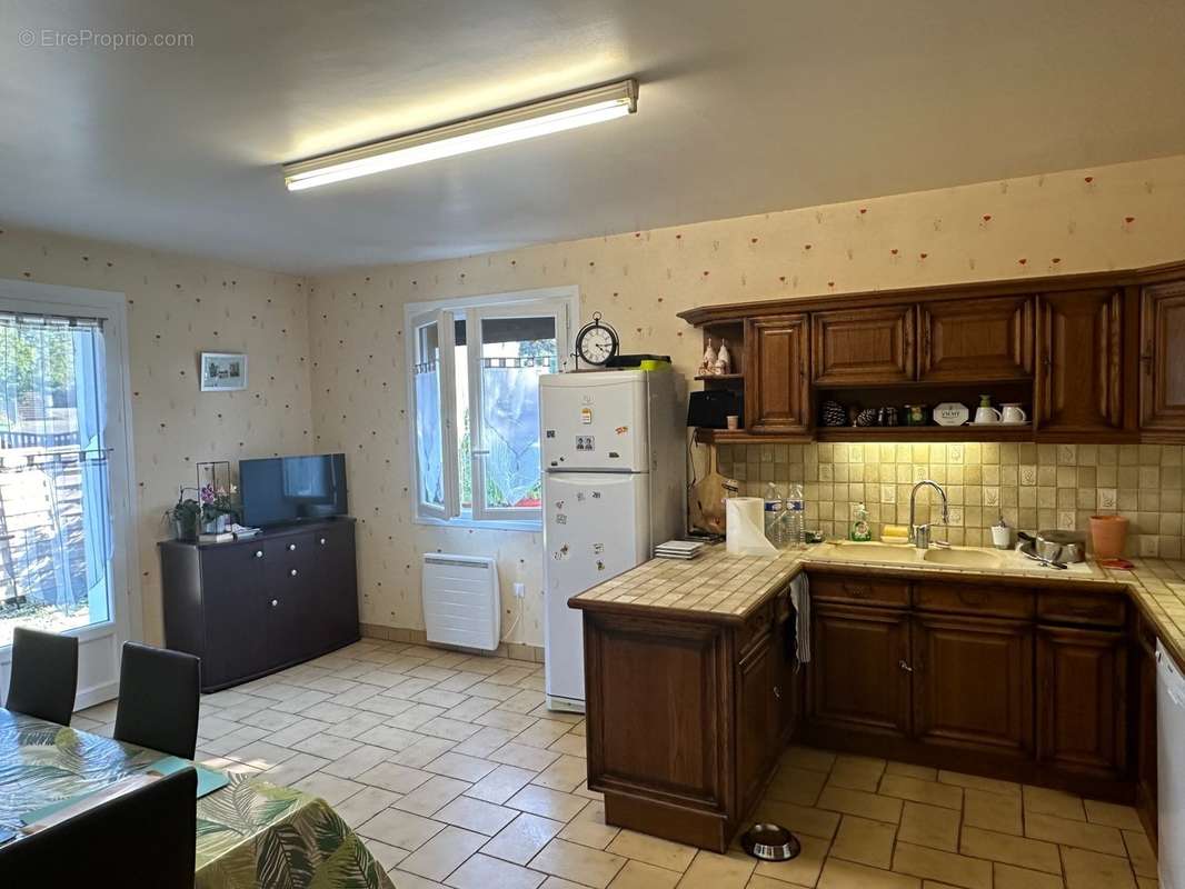 Maison à MONTGIVRAY