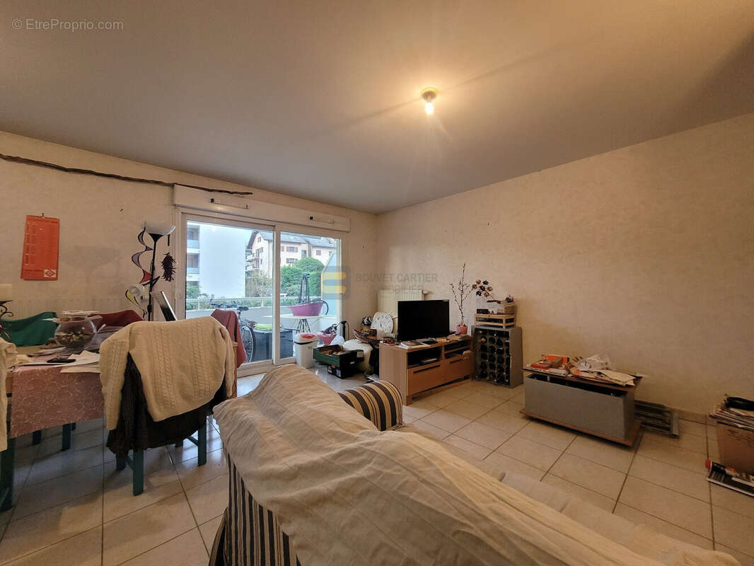 Appartement à REIGNIER
