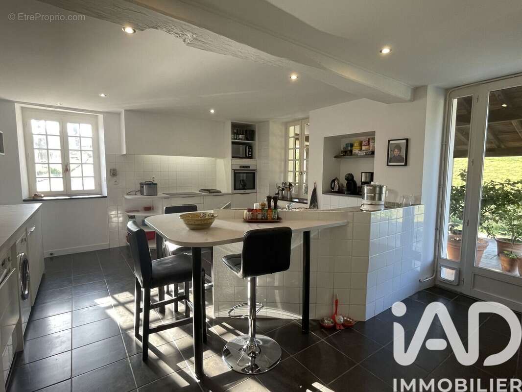 Photo 3 - Maison à URT