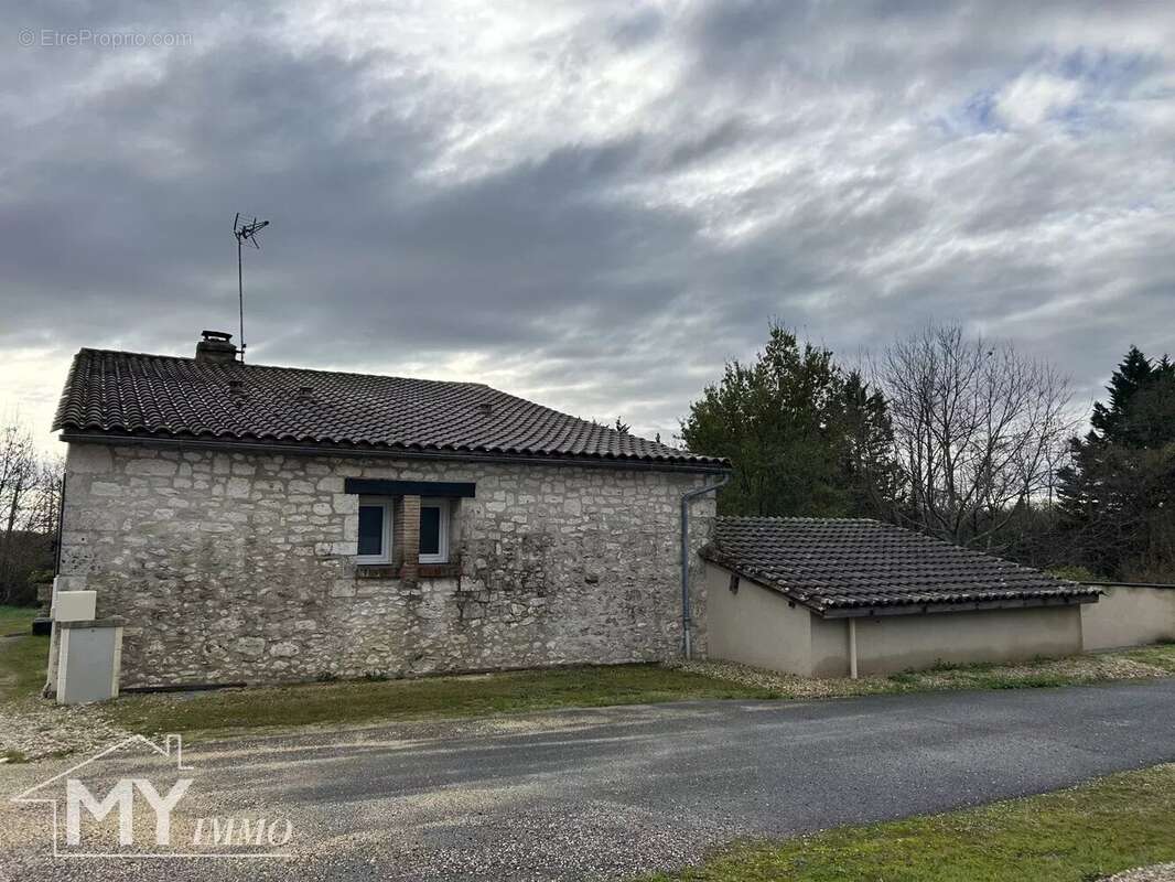 Maison à MONESTIER