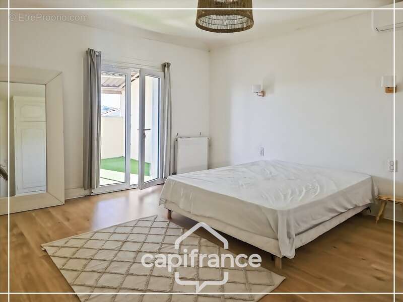 Maison à CASTELCULIER