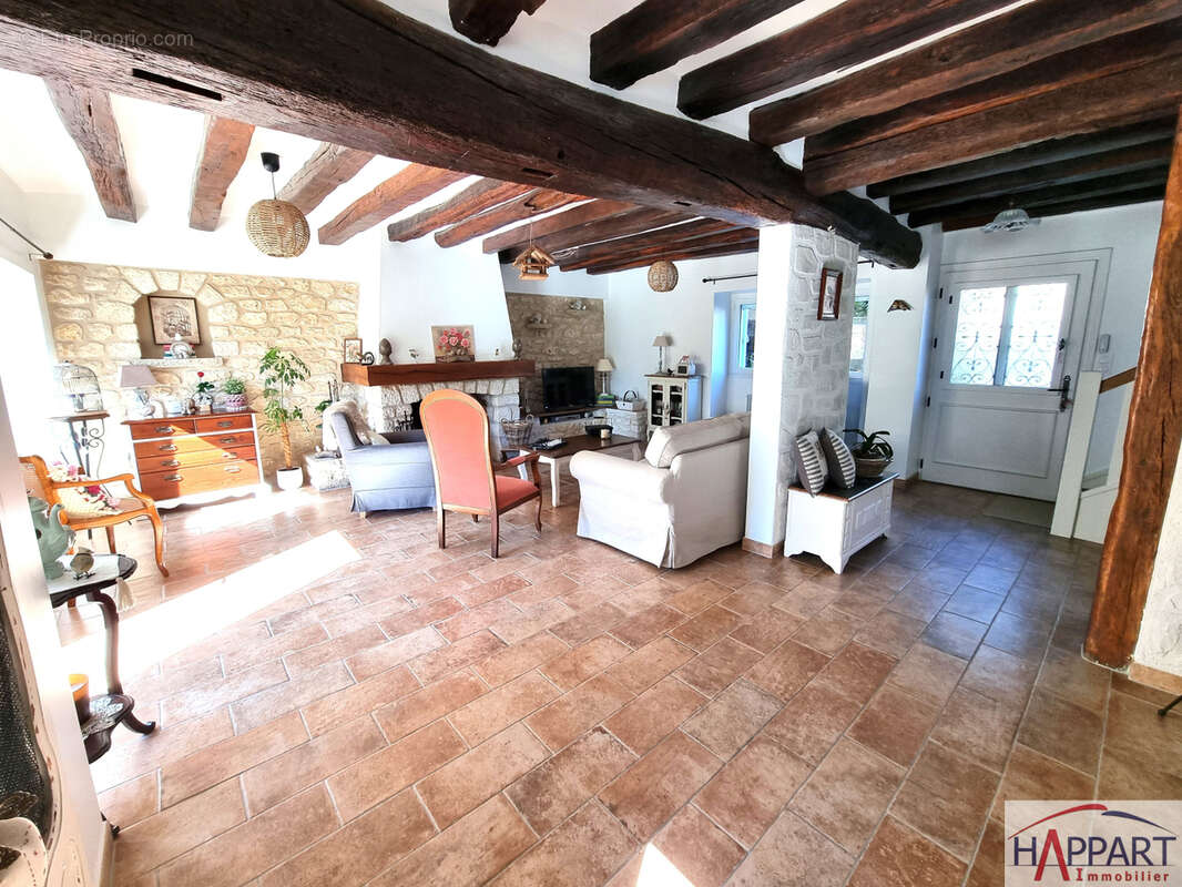 Maison à VAUX-LE-PENIL