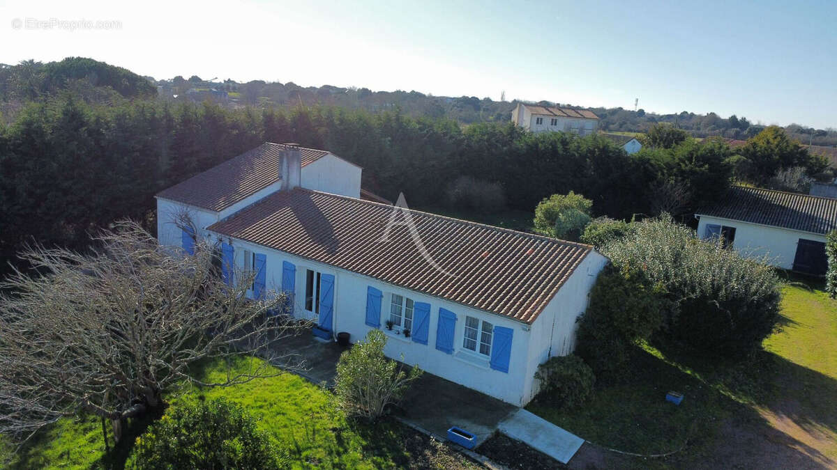 Maison à TALMONT-SAINT-HILAIRE
