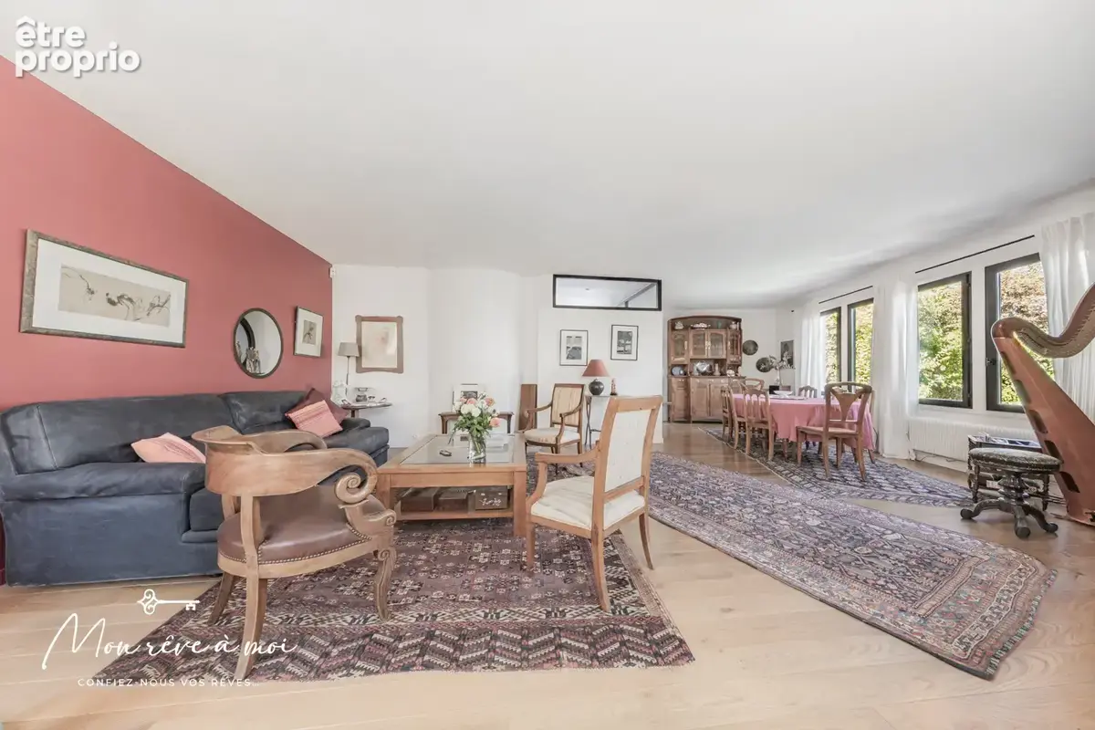 Maison en meulière de 182m2 lumineuse et au calme avec terrasse, jardin et parkings - photo 2
