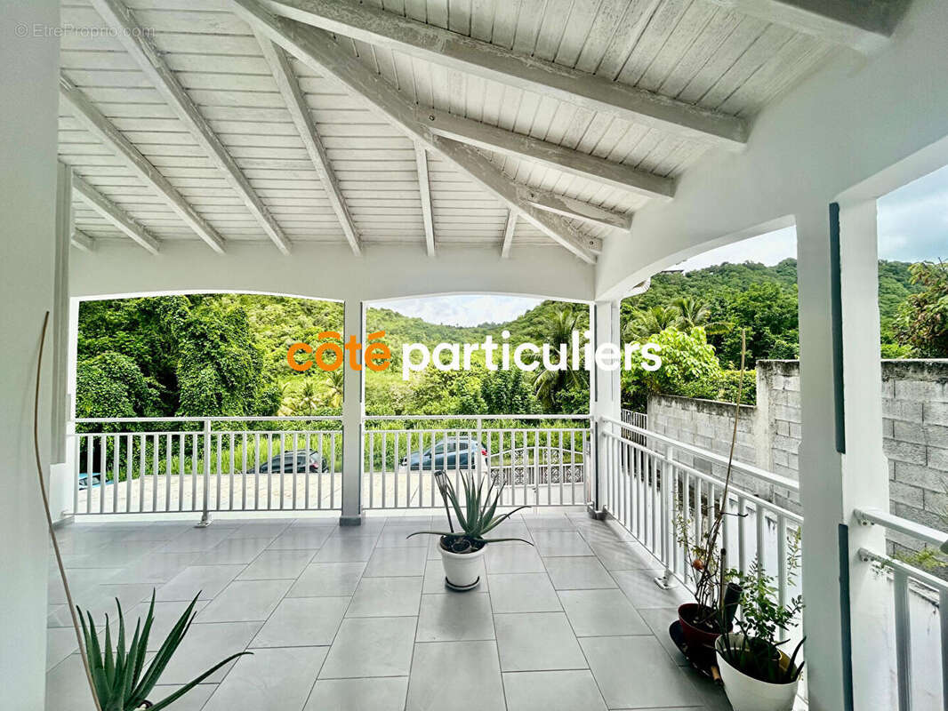 Appartement à LE GOSIER