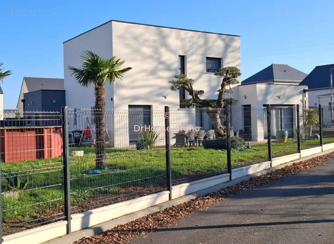 Maison à BAIN-DE-BRETAGNE