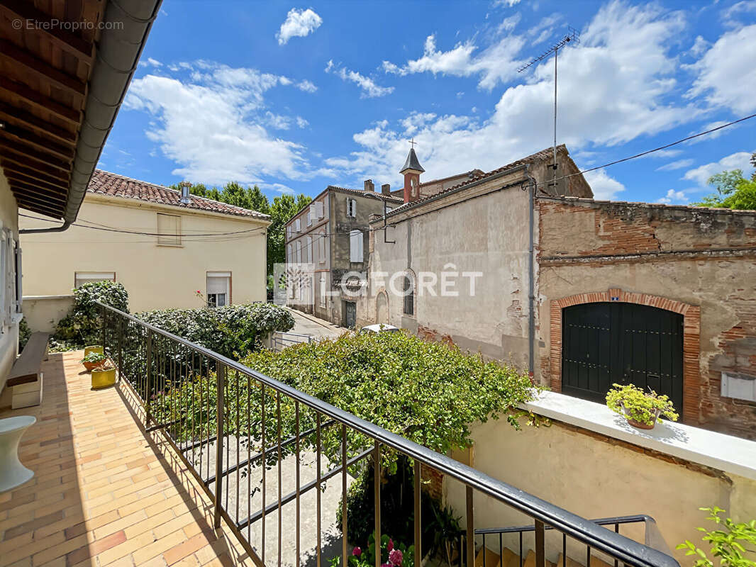 Maison T4 de 141 m² -Quartier Montebello à Moissac - photo 9